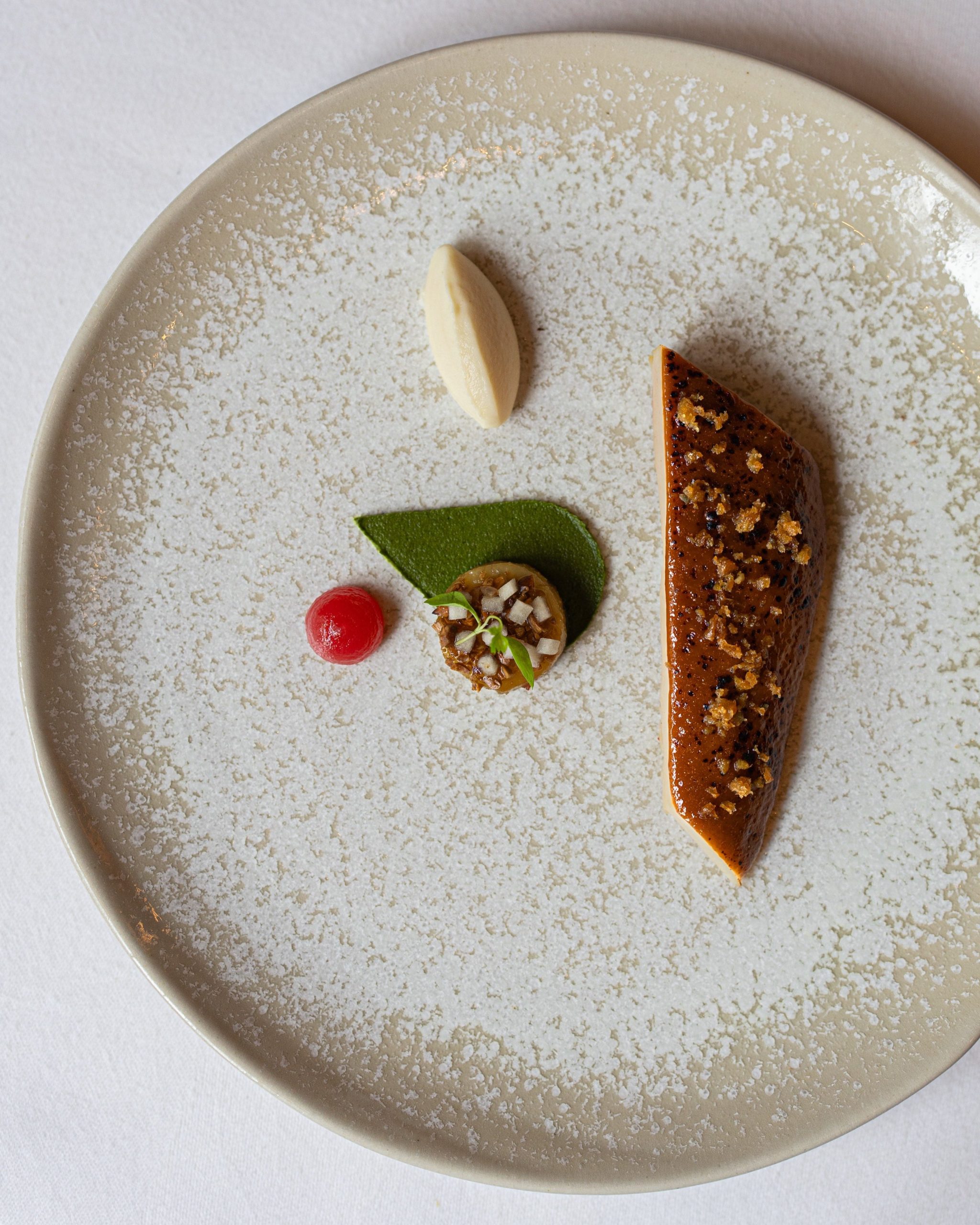 Suprême de volaille de Bresse laqué comme un jus de rôtissage ©️Ingrid Lovstrom (12)